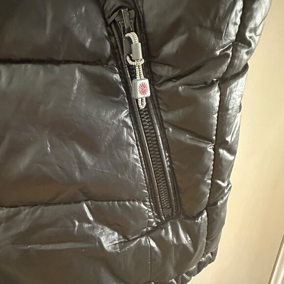 Tangerine Black Hooded Puffer Vest Womens S Lightweight Polyester Quilted Design - Picture 6 of 7